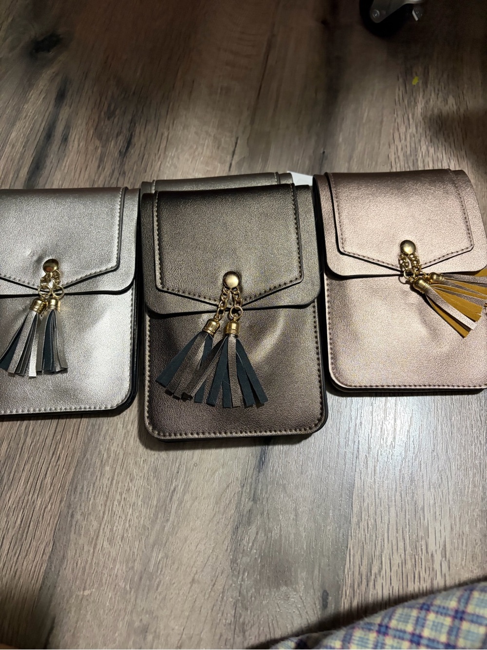 NWT Metallic Tassel Crossbody Phone Bag - pewter, bronze or rose gold